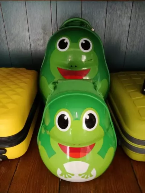 Usluga čuvanja garderobe grad Zadar u RH