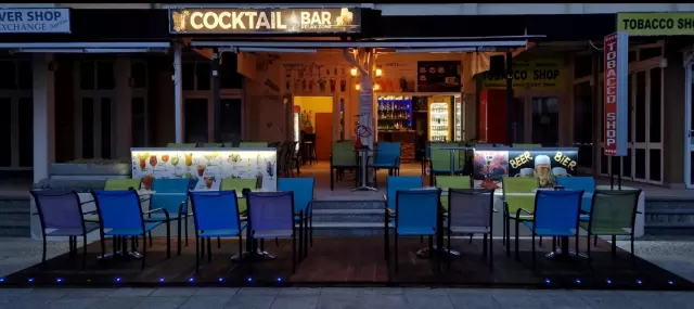 Cocktail bar Baška, Krk 5.jpg