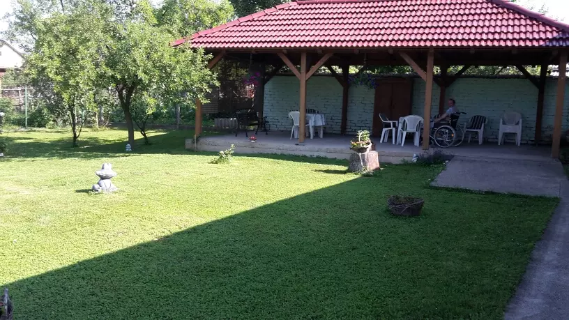 HOSPITAL OBITELJSKI DOM ZA STARIJE I NEMOĆNE VL. SLAVKA DEBELJAK