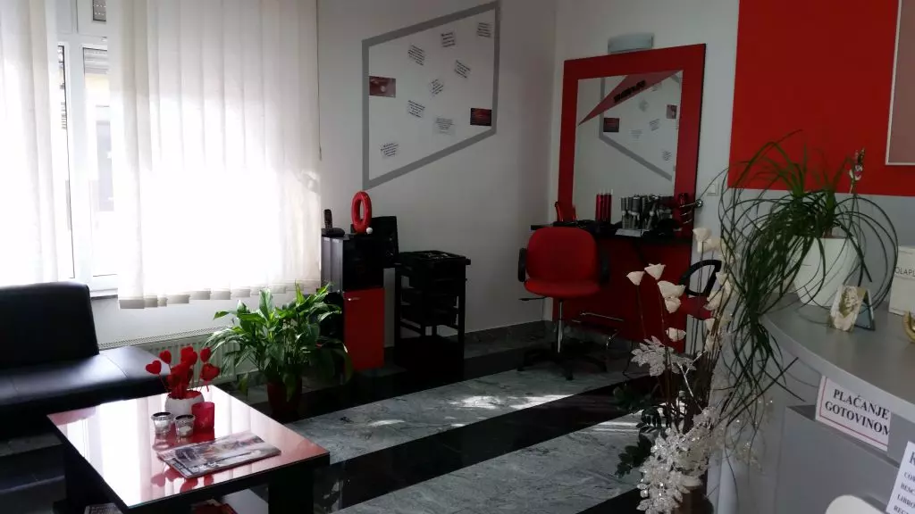 FRIZERSKI SALON MONROE, VL. JASNA BOBINAC