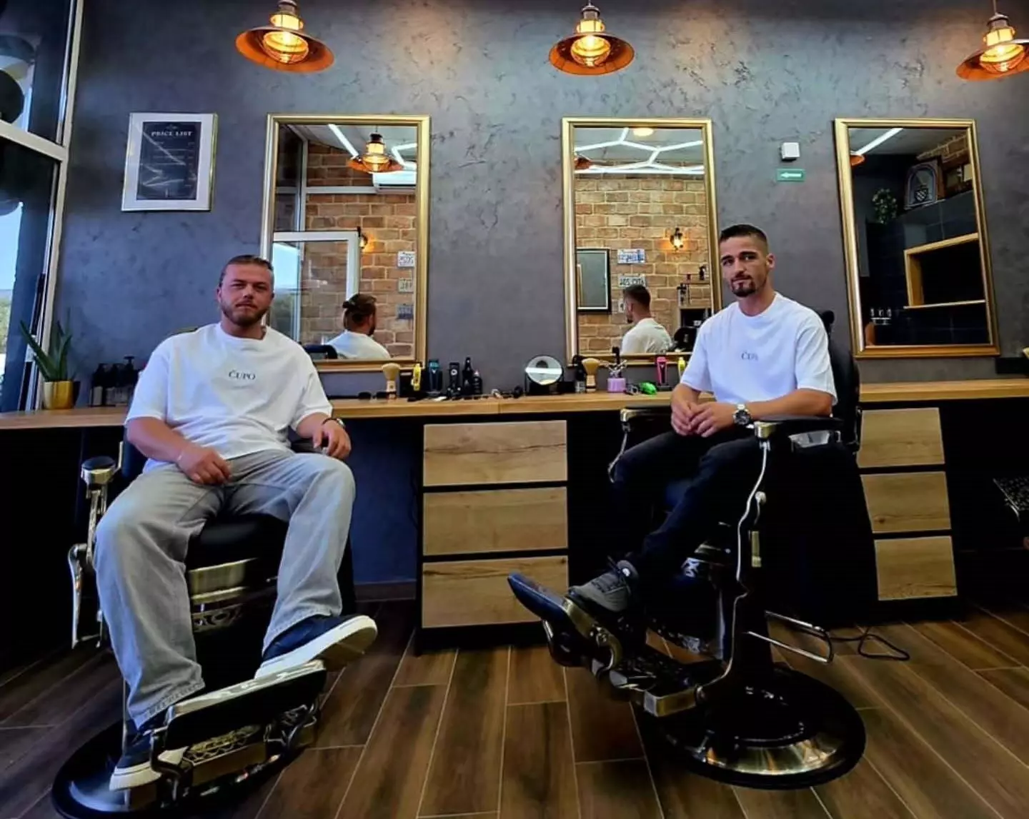Frizerski salon za muškarce, brijačnica u Biogradu na Moru