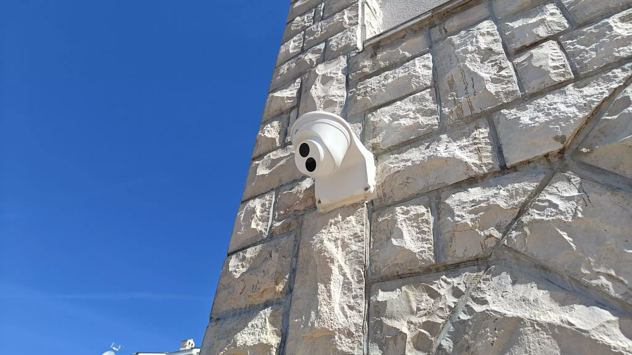 Postavljanje bežičnih i žičanih mreža otok Pag, RH