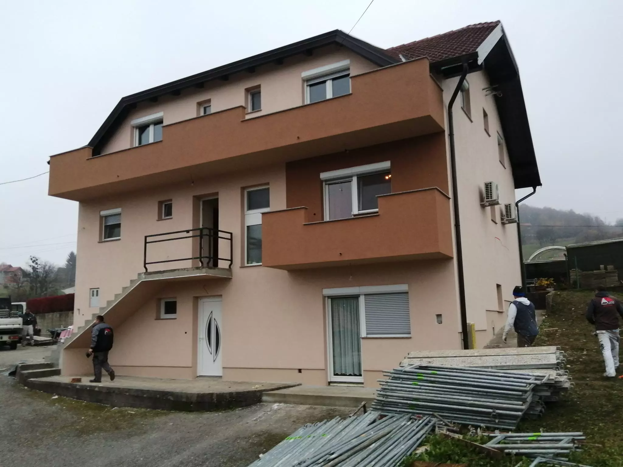 Roh bau gradnja, Zagreb u RH