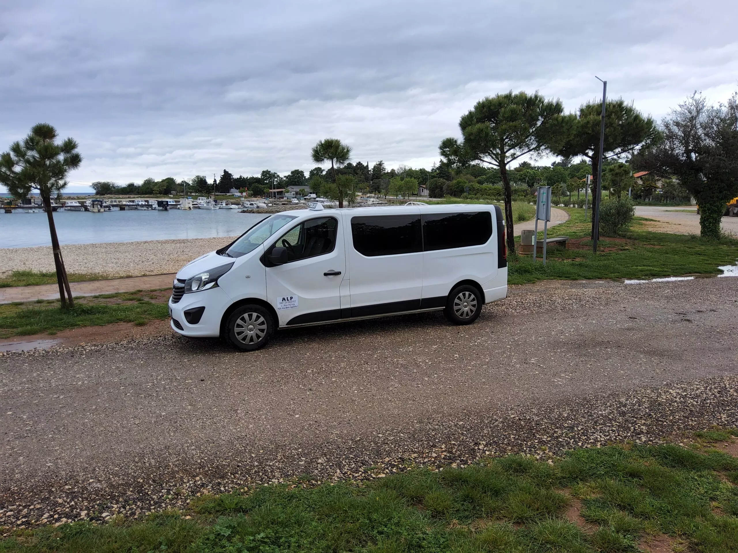 Prijevoz mini autobusom i taxi prijevoz Pula, RH