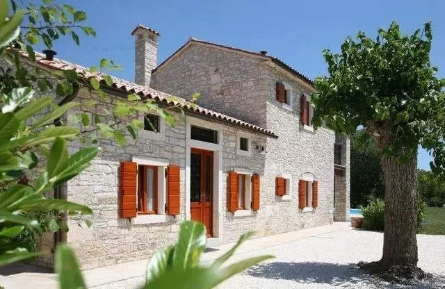 Kamene kuće Adaptacija kamenih kuća, rekonstrukcija kamenih kuća, Pazin, Istra