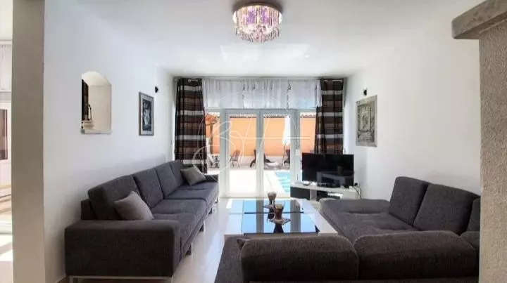 Agencija za trgovinu nekretninama u Puli, Hrvatska