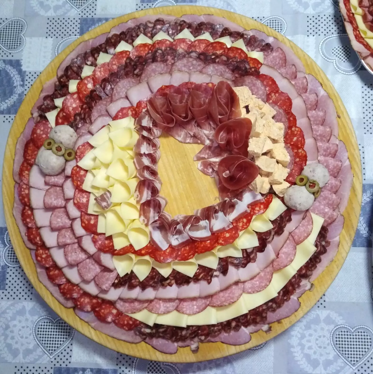 vrlo dobre mesne plate Suhomesnati proizvodi i mesne plate Varaždinska županija