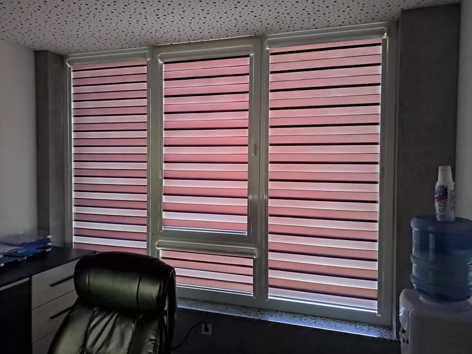 Trakaste zavjese, roletne i žaluzine Roletne, žaluzine i trakaste zavjese Sanski Most, BiH