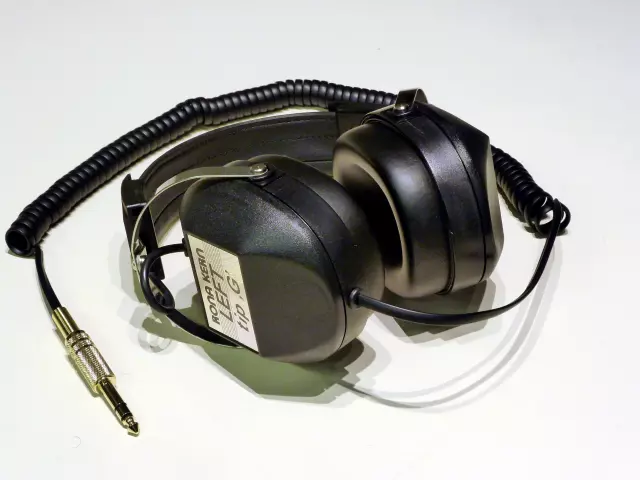 Aparatizalogopediju,projektiranje,proizvodnjaiprodajaelektroakustičkihuređajazarehabilitacijuslušanjaigovora,logopedskiaparati,Zagreb Aparatizalogopediju,projektiranje,proizvodnjaiprodajaelektroakustičkihuređajazarehabilitacijuslušanjaigovora,logopedskiaparati,Zagreb