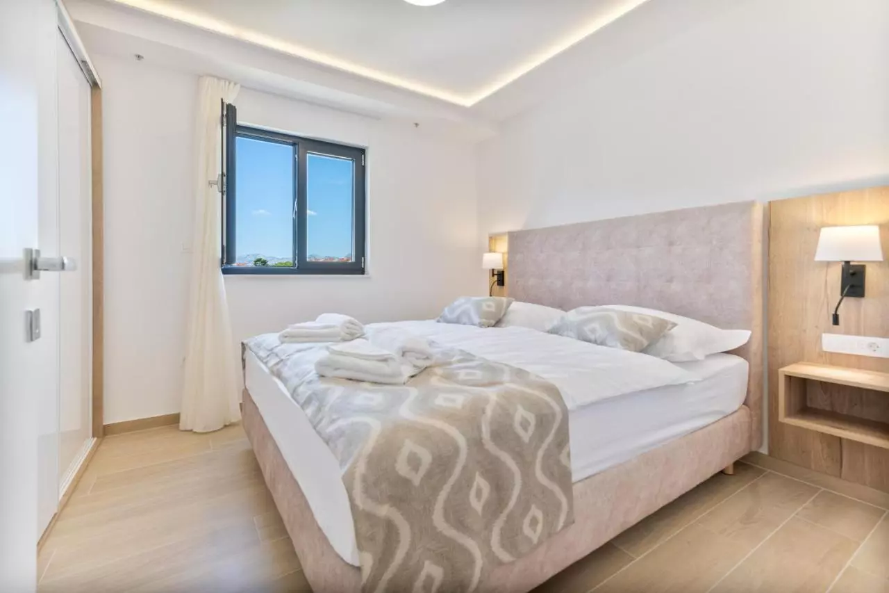 Najam apartmana i smještaj Promajna, Hrvatska