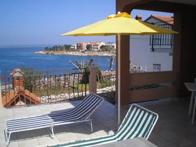 Apartmaniublizinimora,Lun