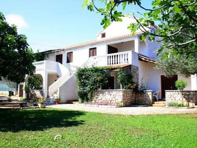Apartmaniublizinimora,Vodice
