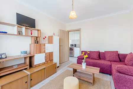 Iznajmljivanje apartmana s bazenom u Trogiru, RH