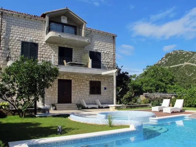 Apartmanskismještajapartmanispogledomnamore,MaliSton