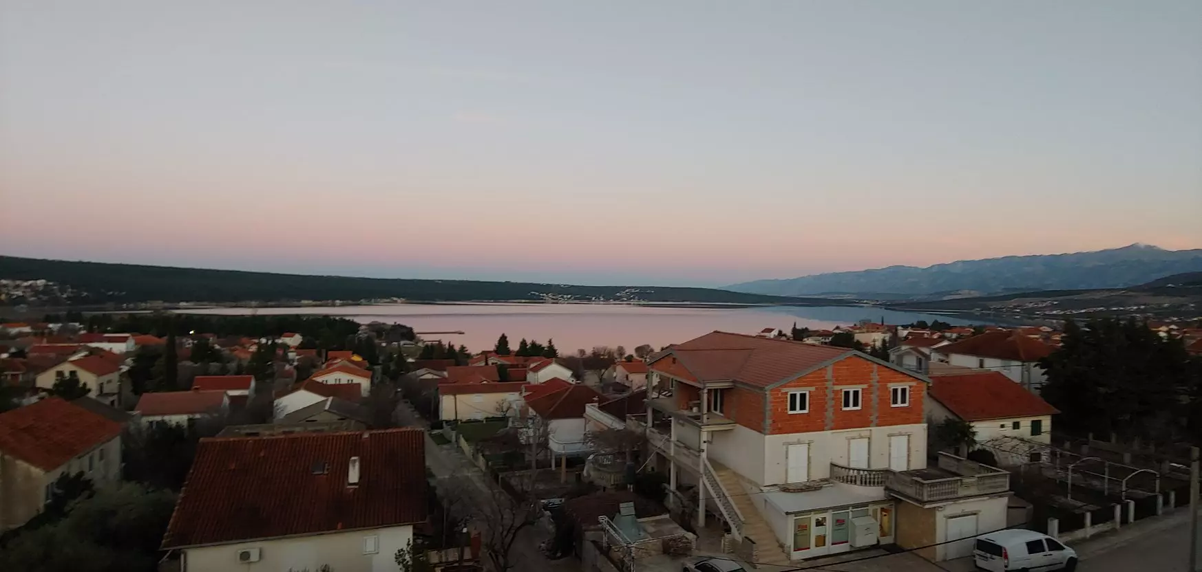 Apartman s terasom Gornji Karin u RH