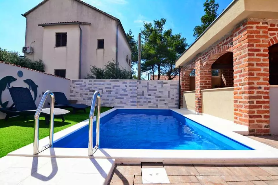Apartman, bazeni Apartmani s bazenom Vodice, Hrvatska