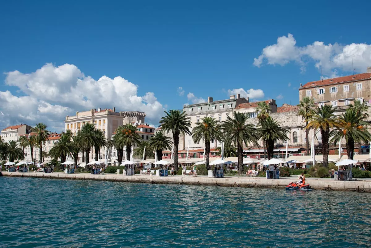 Authentic walking tour in Split