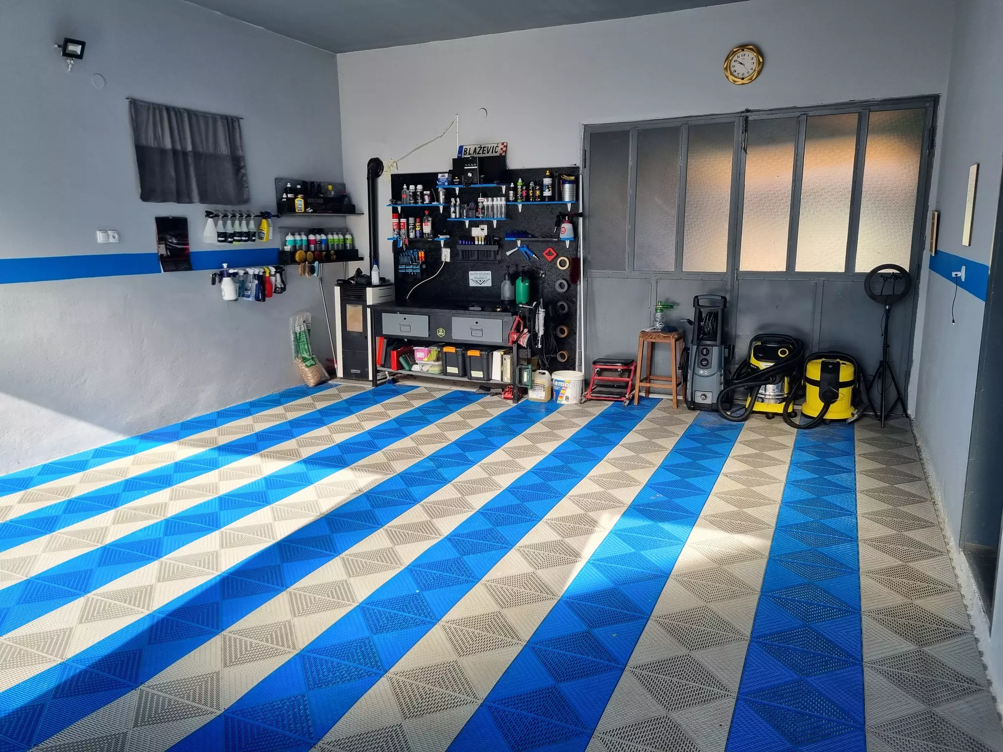 Poliranje i dubinska čišćenja auta u Novoj Gradiški