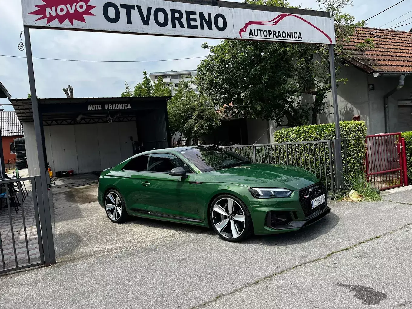 Kemijsko čišćenje svih vozila Detaljno kemijsko čišćenje svih vozila Peščenica u Hrvatskoj