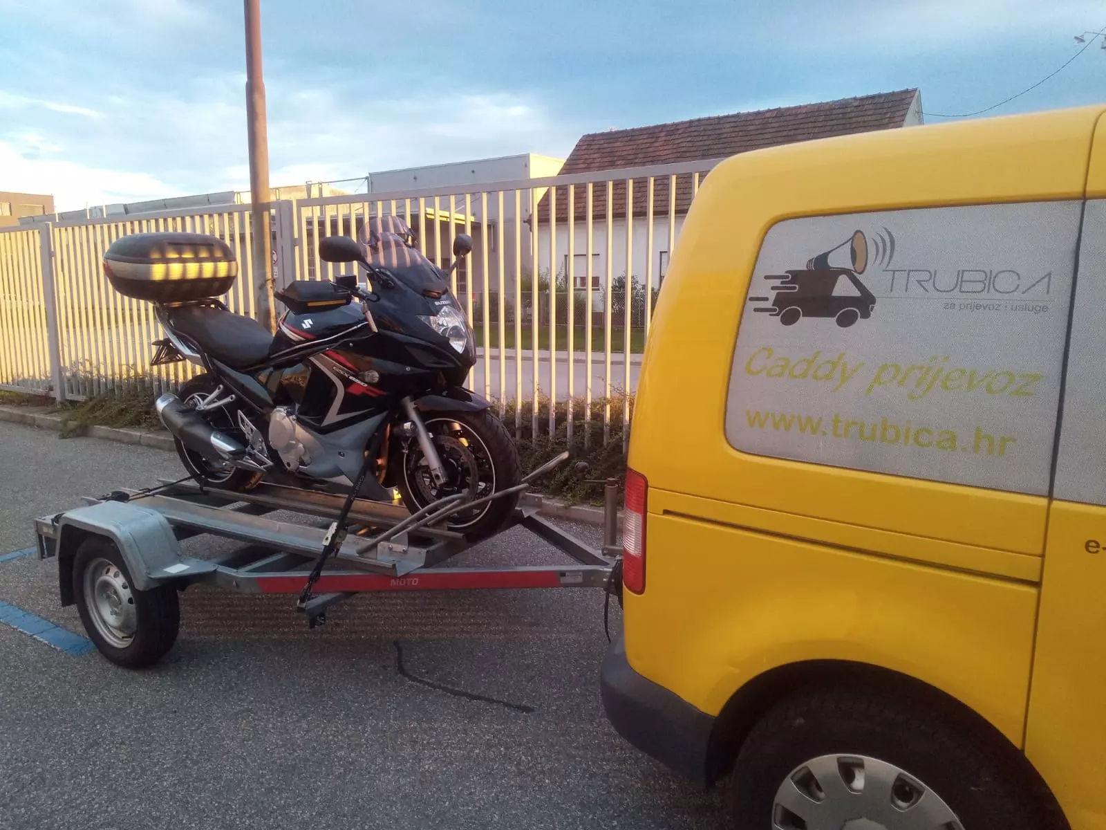 Auto prikolica Auto prikolica za B kategoriju Zagreb, Hrvatska