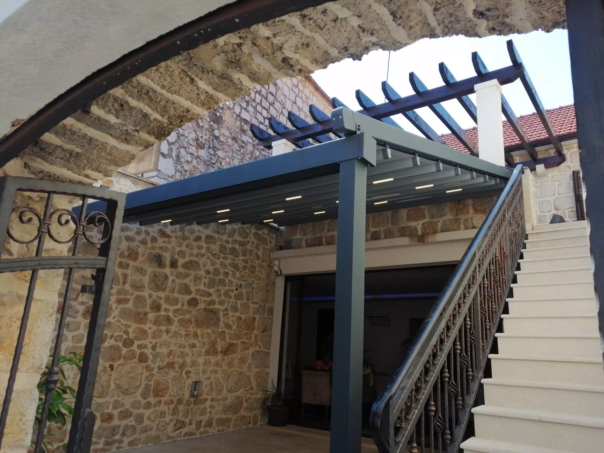 Izrada i montaža tendi po mjeri Split, RH