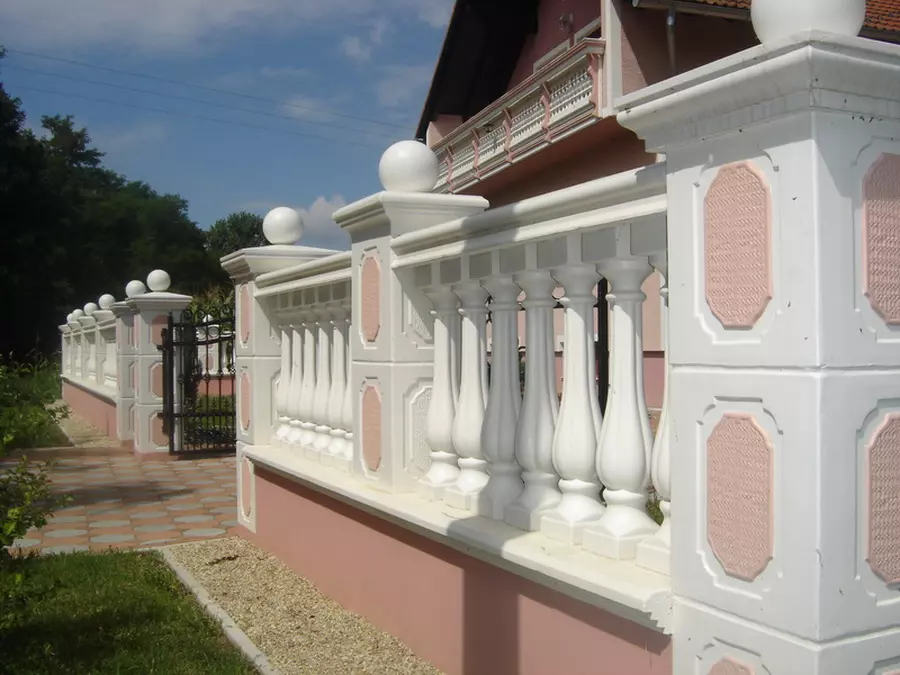 Betonski blok i rubnik Betonski blokovi i rubnici mjesto Dekanovec