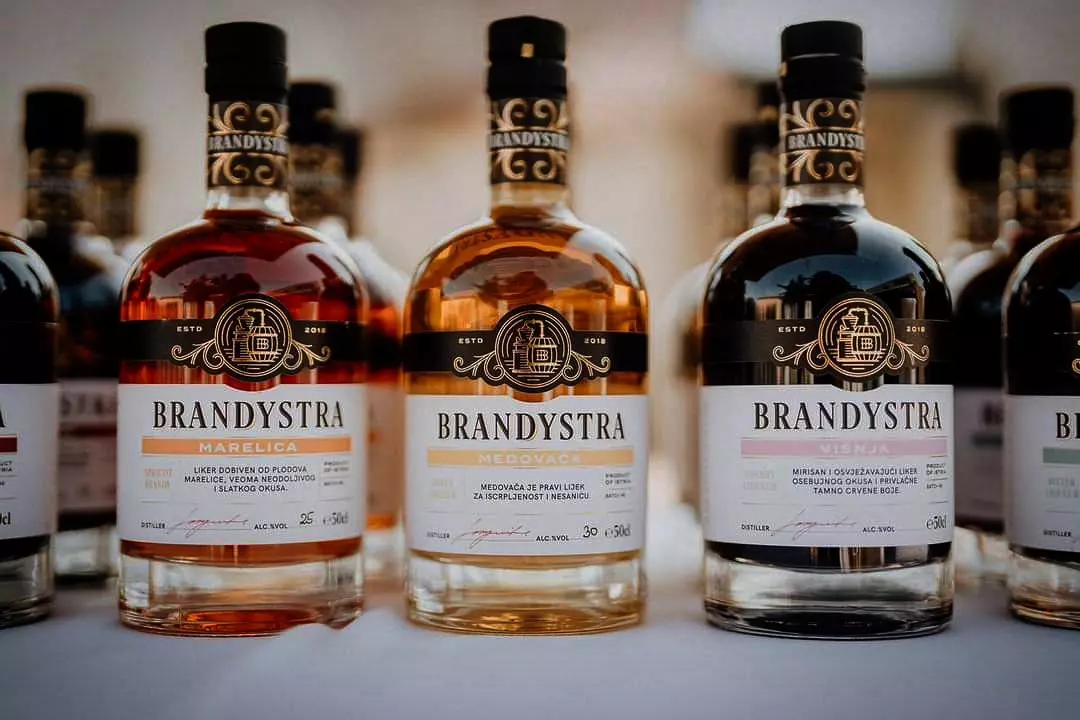 Prodaja i veleprodaja domaćih rakija i likera Zagreb u Hrvatskoj