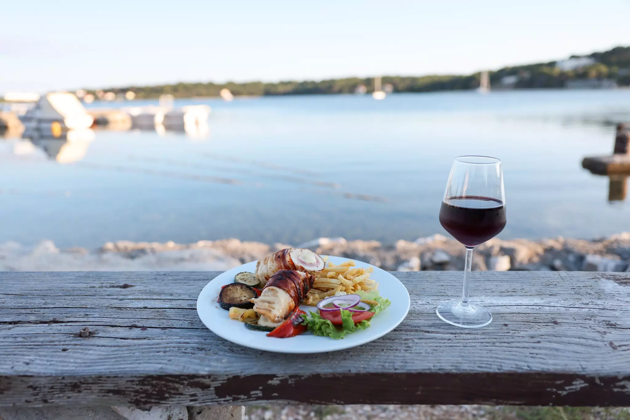 Mesni specijalitet, konoba Mesni specijaliteti na Dugom Otoku, RH