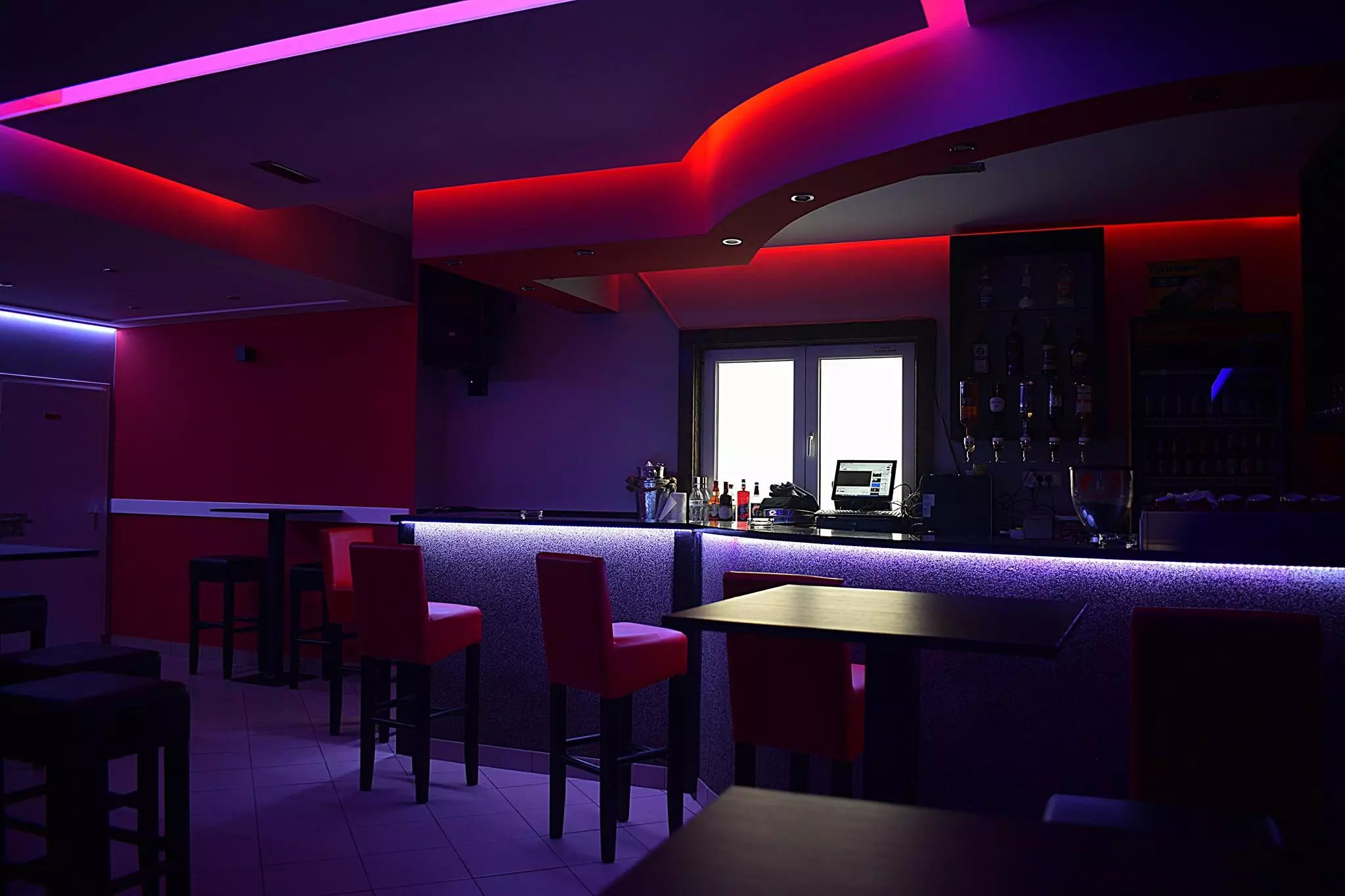 Caffe_bar_Otočac3 Caffe_bar_Otočac3