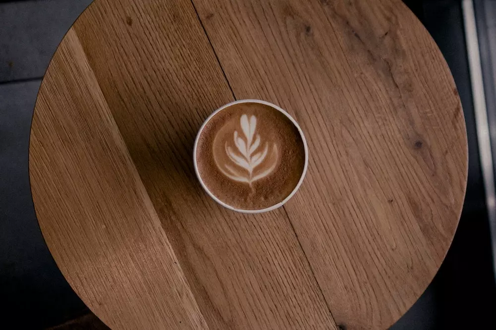 Caffe bar s terasom, priprema pića Caffe bar u Ludbregu, Hrvatska