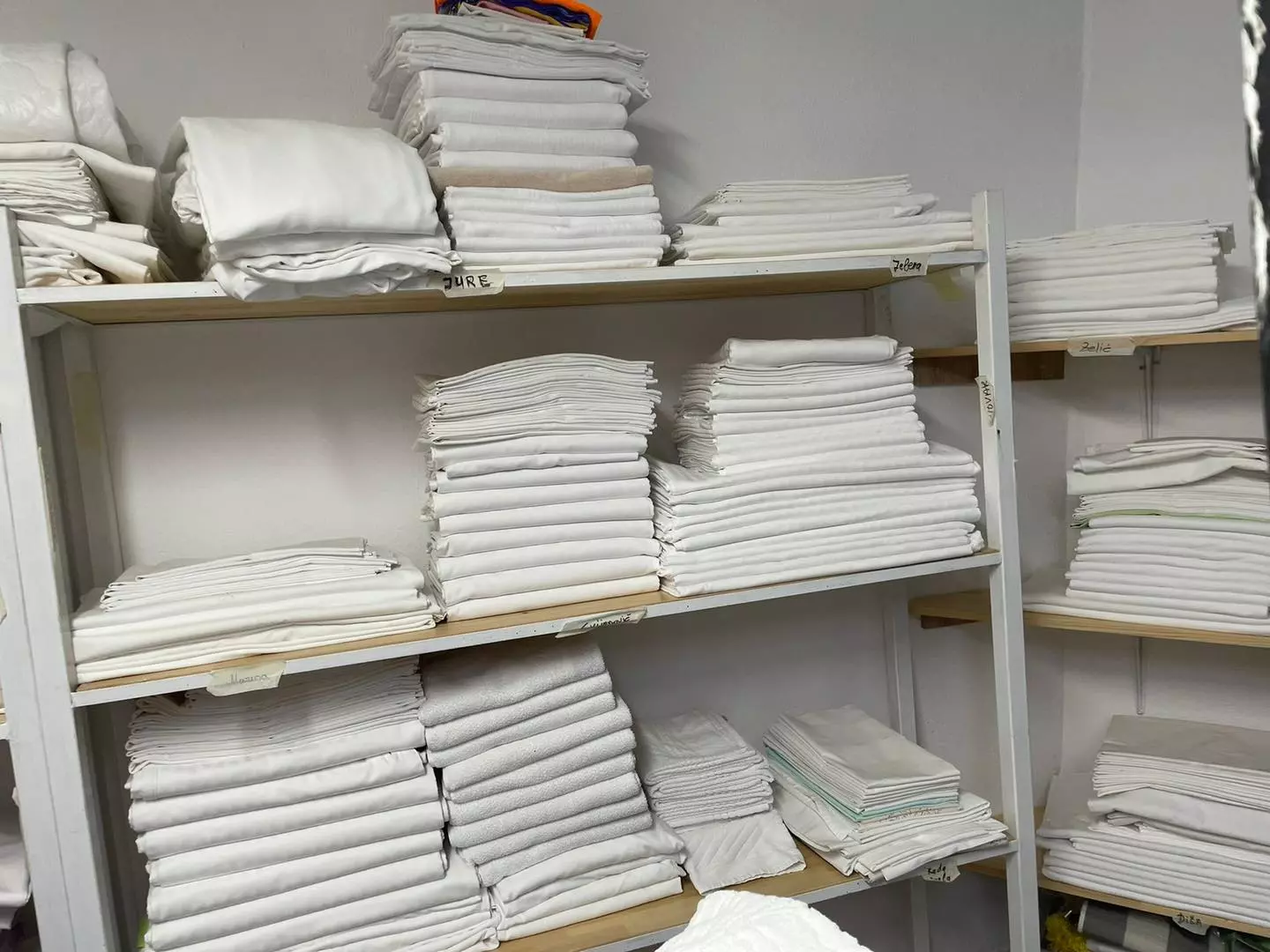 Pranje i peglanje rublja Makarska, Hrvatska