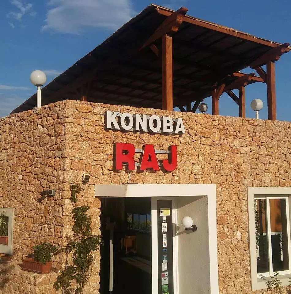 DalmatinskakonobaMurvica,Bol DalmatinskakonobaMurvica,Bol