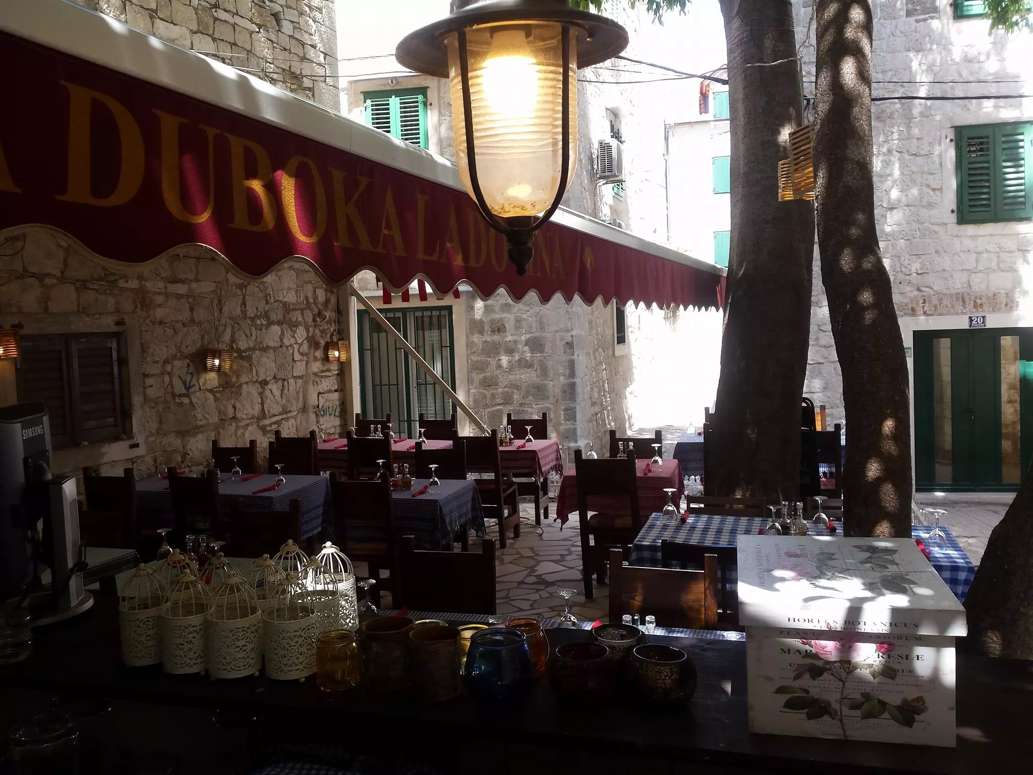 Fish and seafood specialty restaurant in Split, Croatia