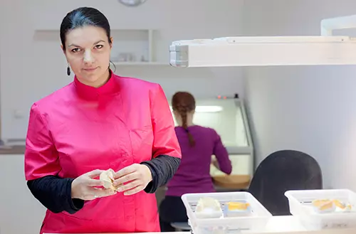 Dentalni laboratorij, mobilna i fiksna protetika, keramika