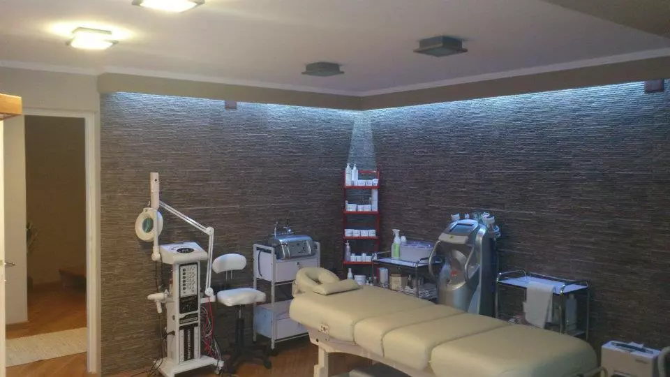 Dijamantnamikrodermoabrazijailaserskitretmani,Požega