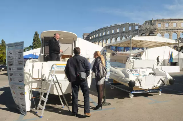 Distributernautičkeopremeirezervnihdijelova,Pula2