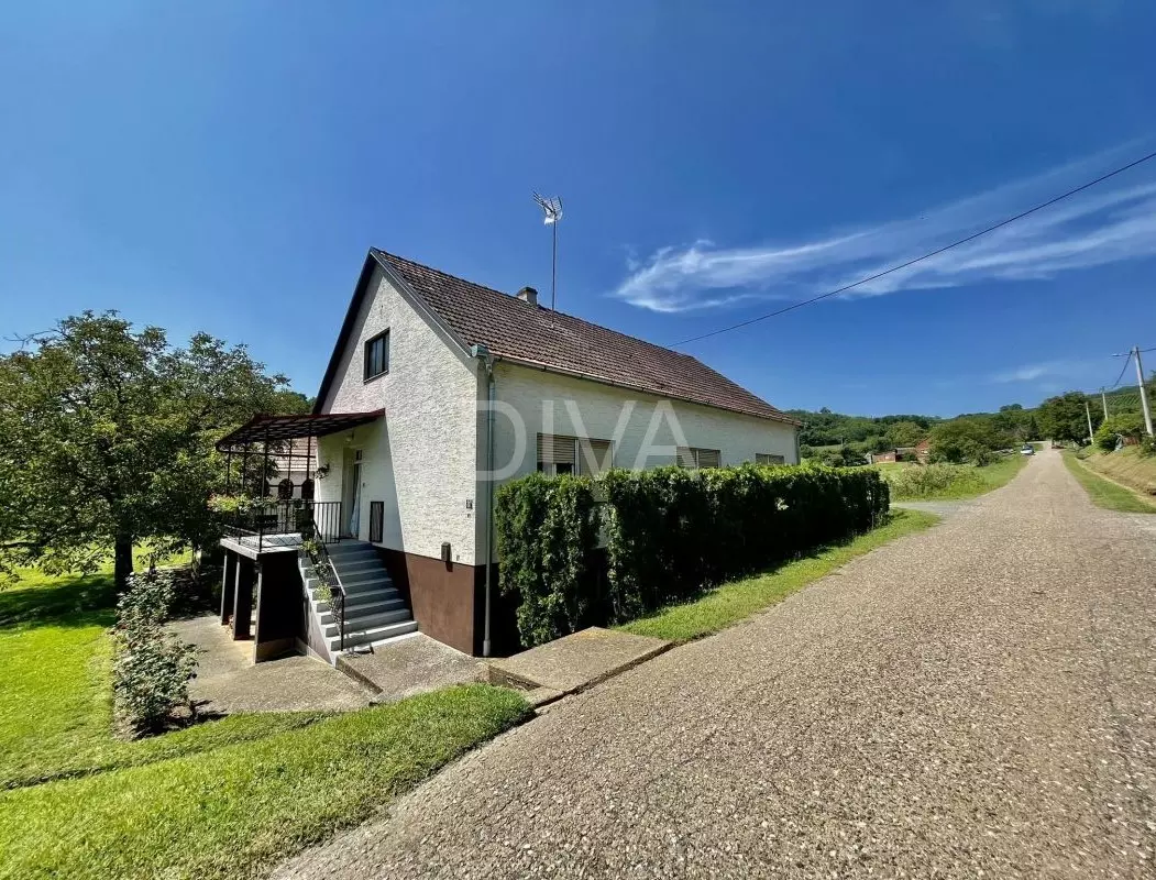 Prodaja i najam stanova i kuća Prodaja i najam kuća i stanova Slavonski Brod, RH