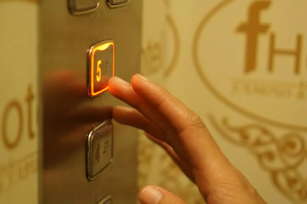 Redoviti pregledi i servisiranje dizala u Zagrebu