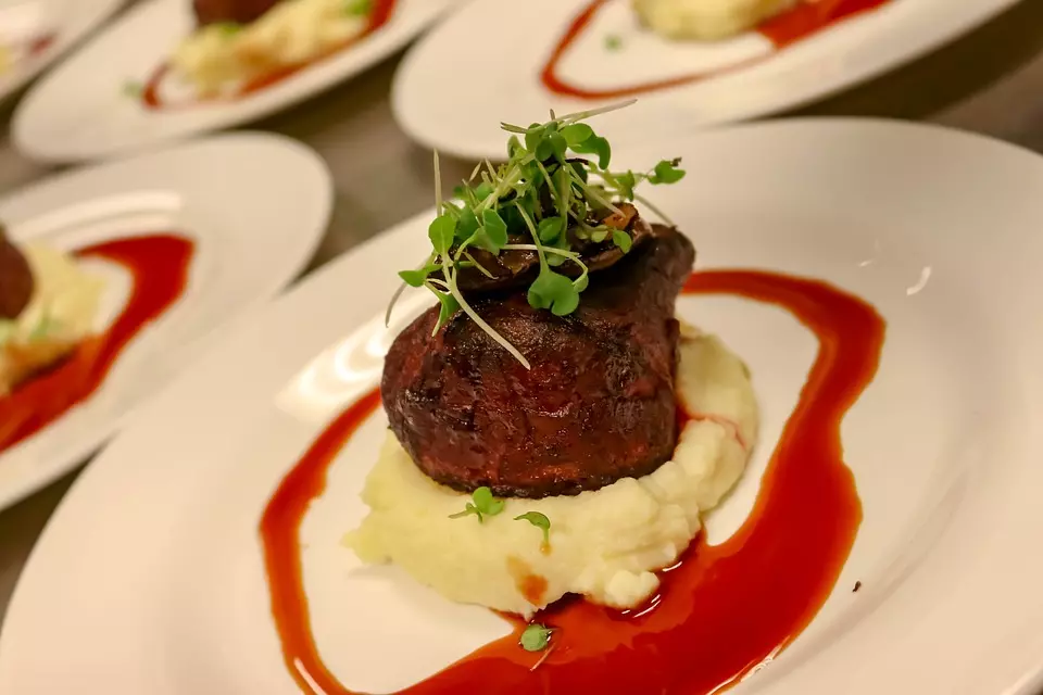 Domaća_hrana,riblji_i_mesni_specijaliteti,najam_soba,najam_apartmana,Milna,Hvar3