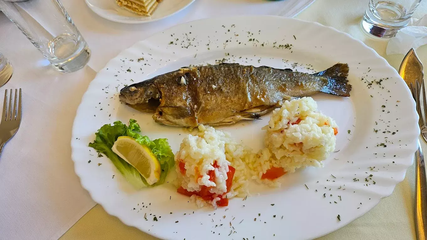 Restoran, domaća kuhinja Domaća kuhinja u Slunju u RH