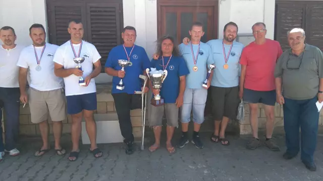 Dozvolazarekreacijskiribolov,Plomin3