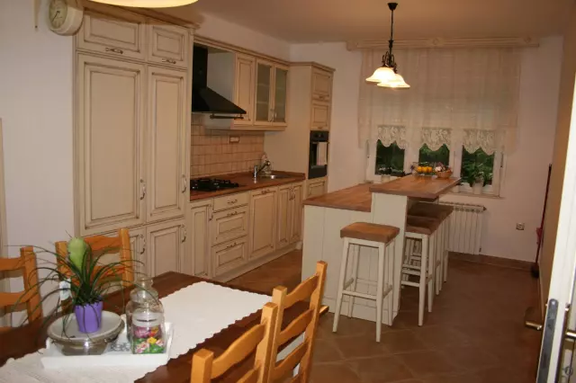 Drveninamještajizrađenpomjeriiugradnjastolarije,Crikvenica2