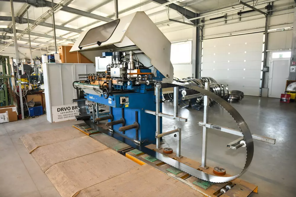 Prodaja tračnih pila mjestu Trnovec Bartolovečki, Hrvatska