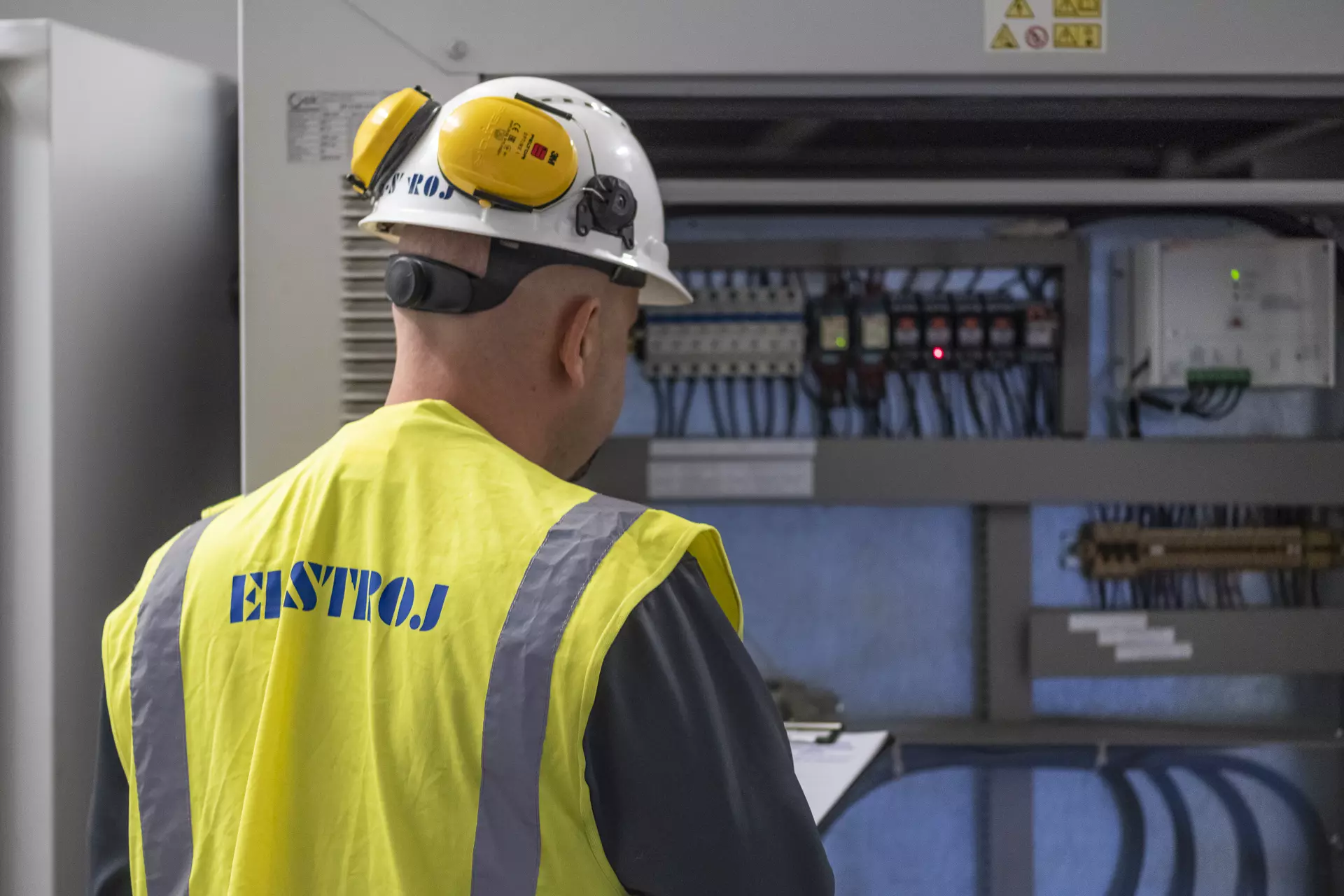 Inženjering diesel elektro agregata, Zagreb