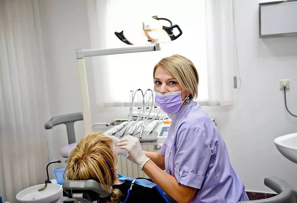 Estetskastomatologijauzfiksnuimobilnuprotetiku,Matulji3