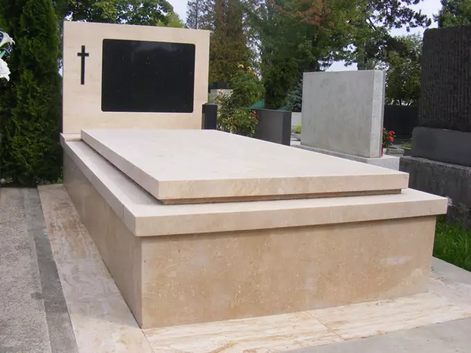 Nadgrobna ploča Kompletne klesarske usluge Zagreb, Hrvatska