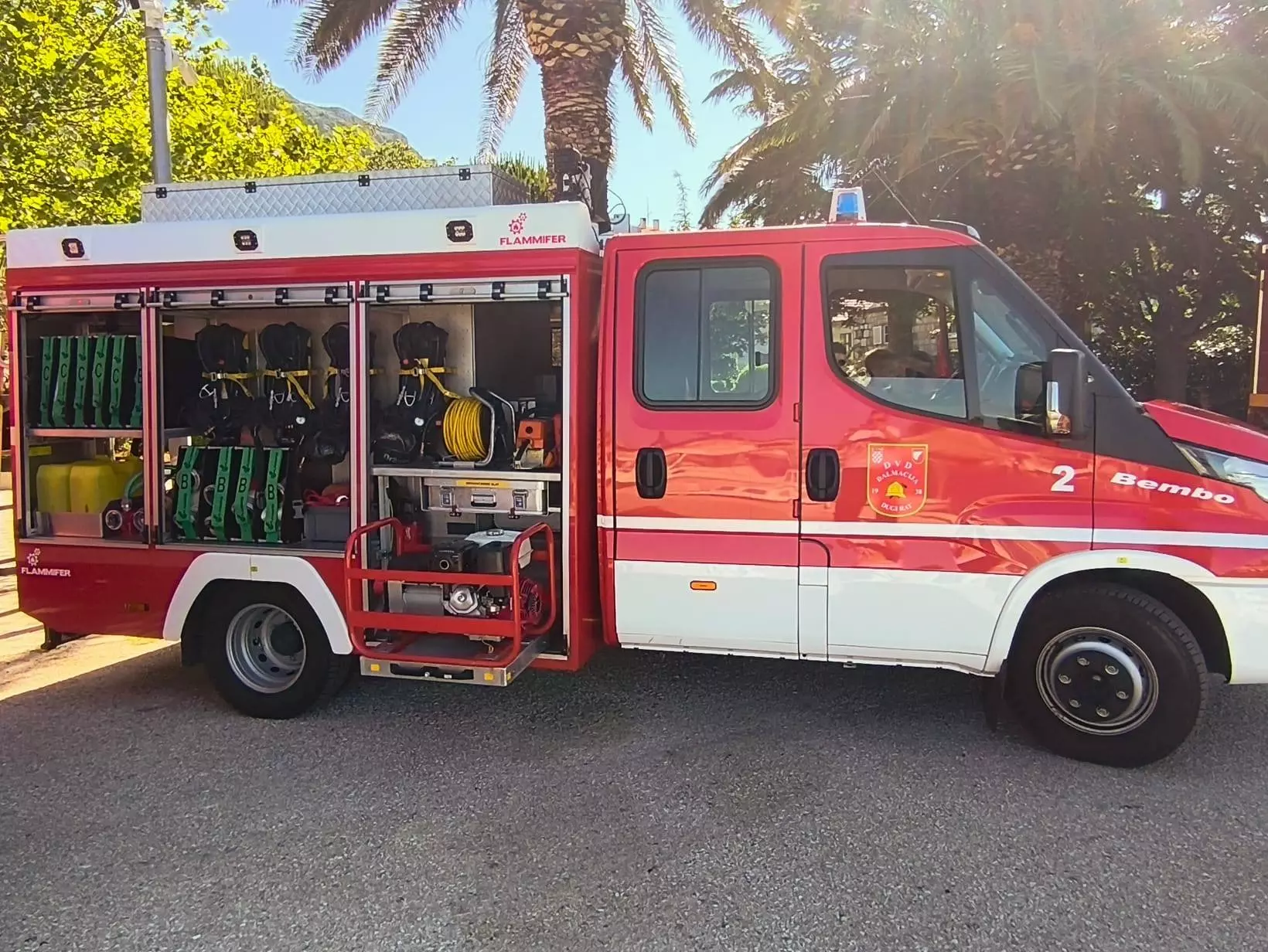 Pružanje prve pomoći i evakuacija Evakuacija i pružanje prve pomoći u Dugom Ratu