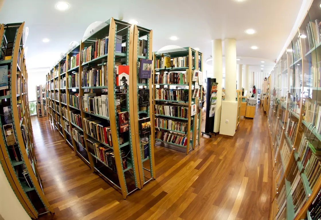 ForumTomizzaigradskaknjižnica,Umag,Istra3