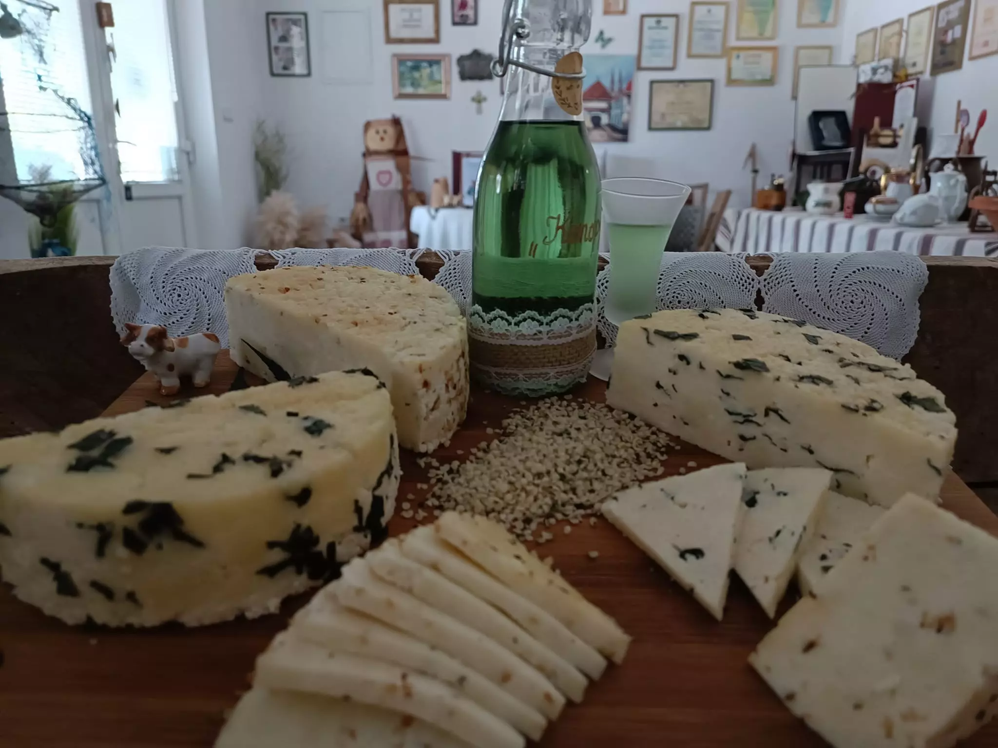 Sir sa začinima Prodaja kuhanih sireva u Brdovcu, Zagrebačka županija