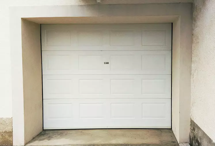 Proizvodnja i montaža sekcijskih i garažnih vrata u Rijeci i Istri